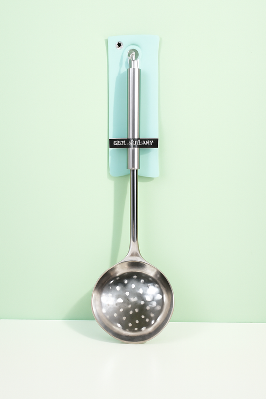 Slotted spoon with magnetic steel handle