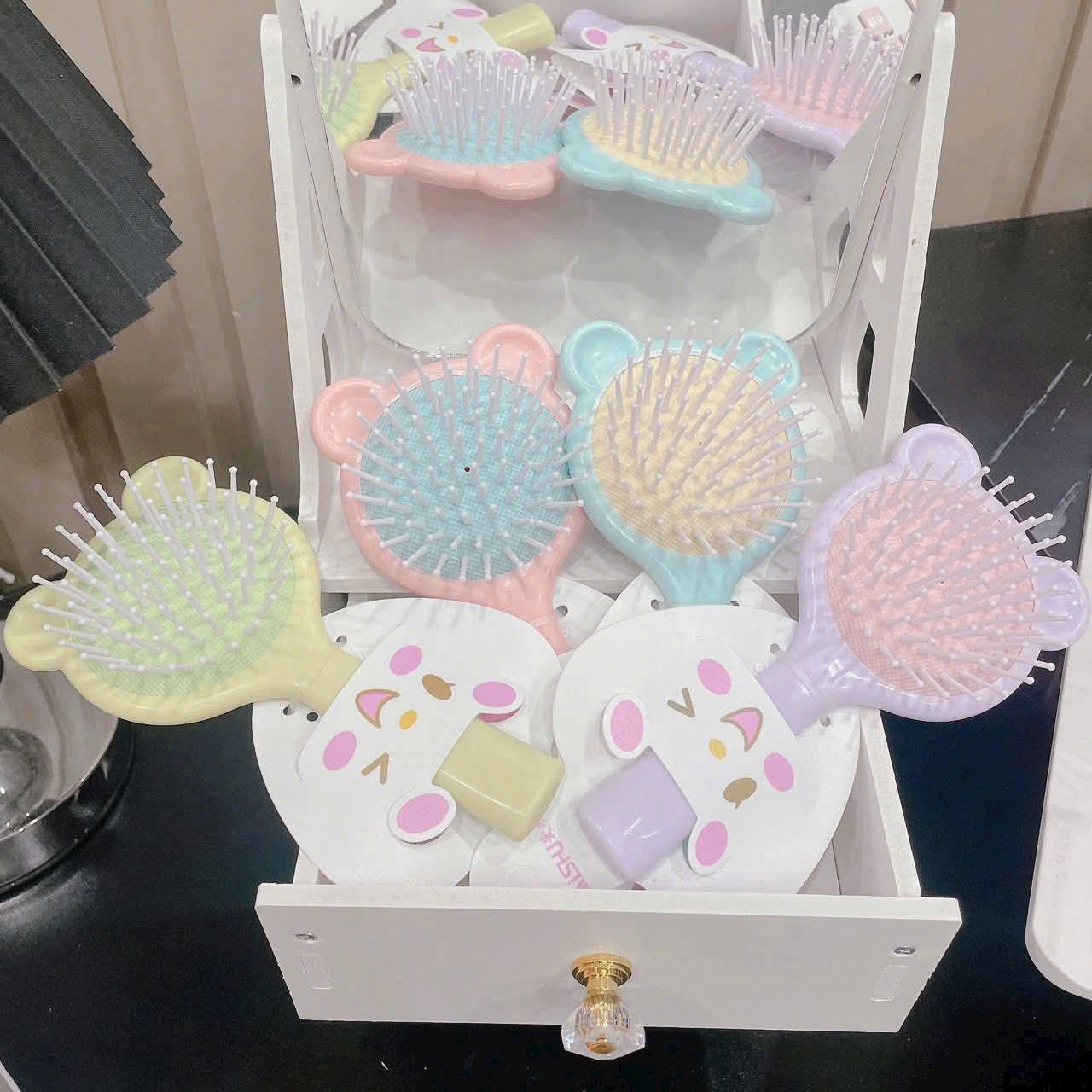 Candy Colour Bear Airbag Comb